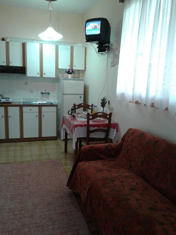 Zephyros Otel Vytina Dış mekan fotoğraf